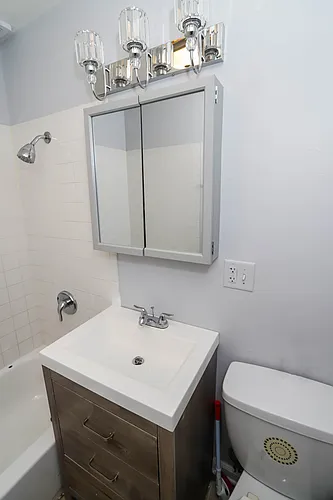 2700 Jackson Ave #2 Photo 1
