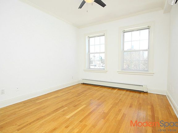 5th image of 2506 21st St APT 4