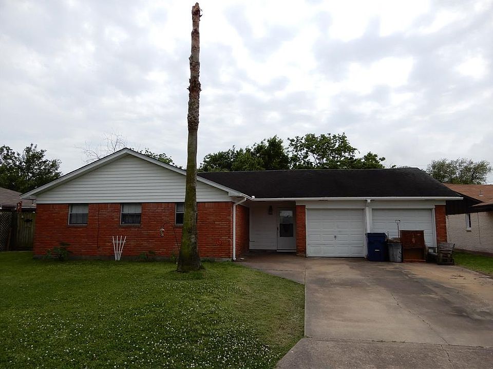 1st image of 2825 Lynn Cir