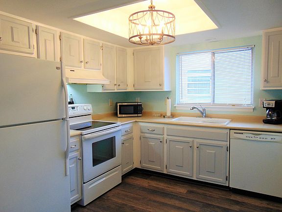 5th image of 311 Crystal Beach Ave