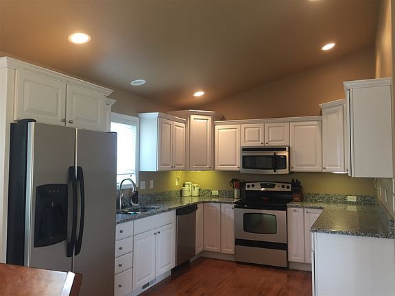 5th image of 3328 Cattail Dr