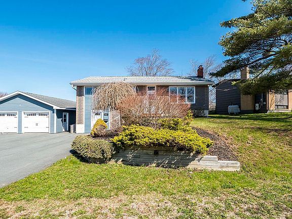 2nd image of 81 Flamingo Dr