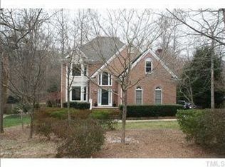 8021 Wavendon Ct, Raleigh, NC 27615