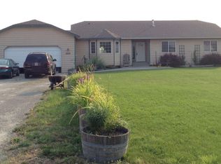 6224 N Blue Skies Ln, Newman Lake, WA 99025