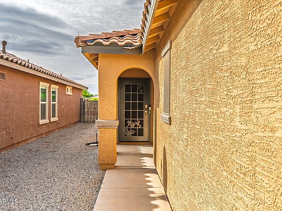 4th image of 40885 W PORTIS Drive