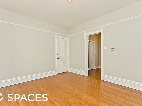 4th image of 1216 W Barry Ave APT 1R