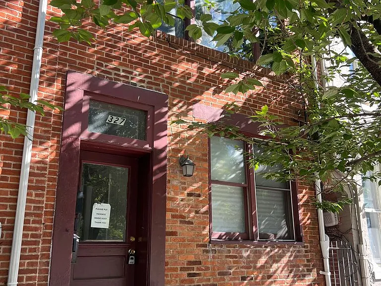 327 E Philadelphia St — Photo 1