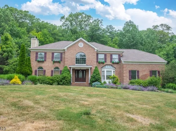 9 Wiltshire Dr, Boonton Twp., NJ 07005