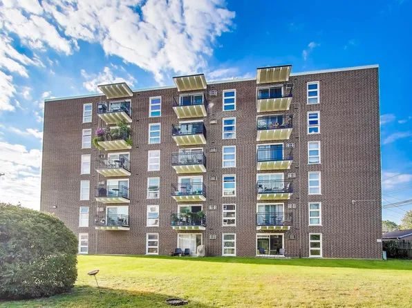 7229 W Higgins Ave Unit 602, Chicago, IL 60656