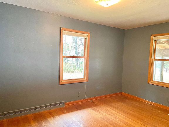 4th image of 2584 Indian Hill Dr