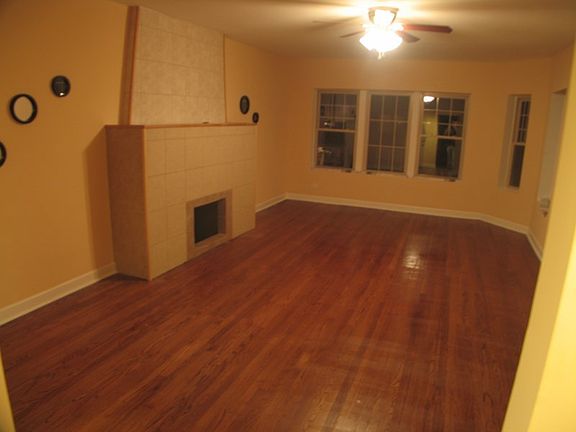 3rd image of 7522 S Essex Ave