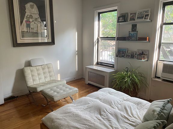 2nd image of 142 E 27th St #6D