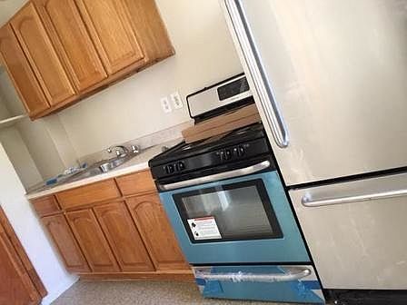 5th image of 1270 Jefferson Ave #Parlor