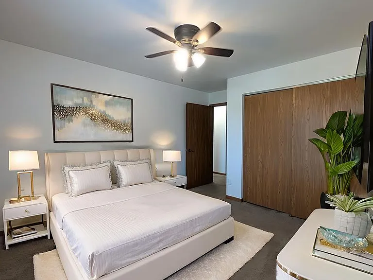 1516 Vogt Dr — Photo 25