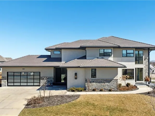 17329 Larsen St, Overland Park, KS 66221