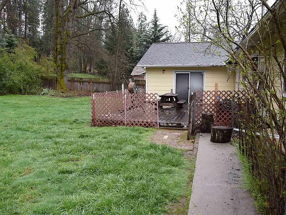 5th image of 21683 Water Oak Dr