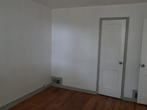 323 Stevens Avenue image 7 of 30