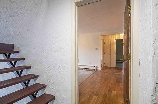 2nd image of 4 Pembroke Dr Unit 4