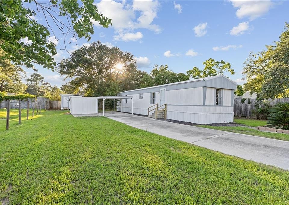 1st image of 56675 Dwyer St
