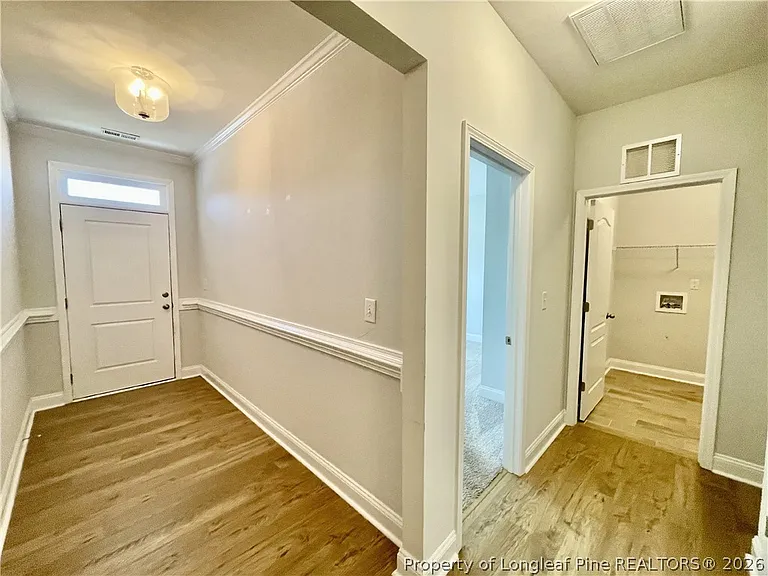 279 Cromwell Ct — Photo 3