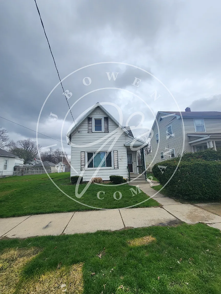 941 Butler St photo 1