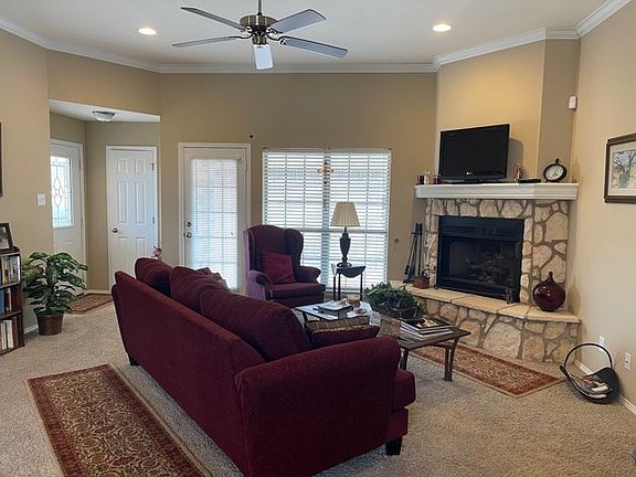 3rd image of 4133 Harmony Ln