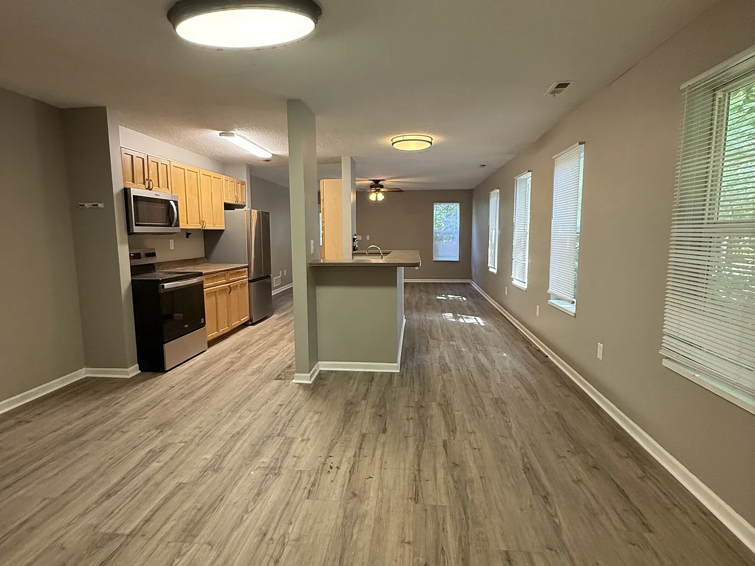 407 Ming St - 1 — Photo 3