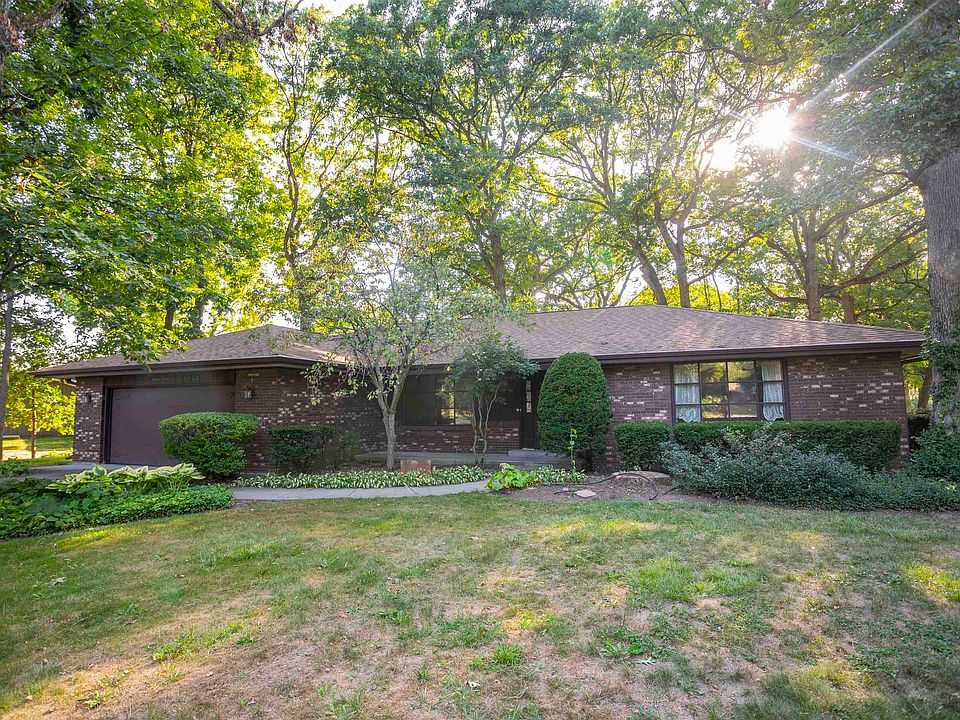 1st image of 1326 Castlehill Dr