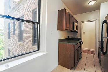 Rented by Hillel Realty Group