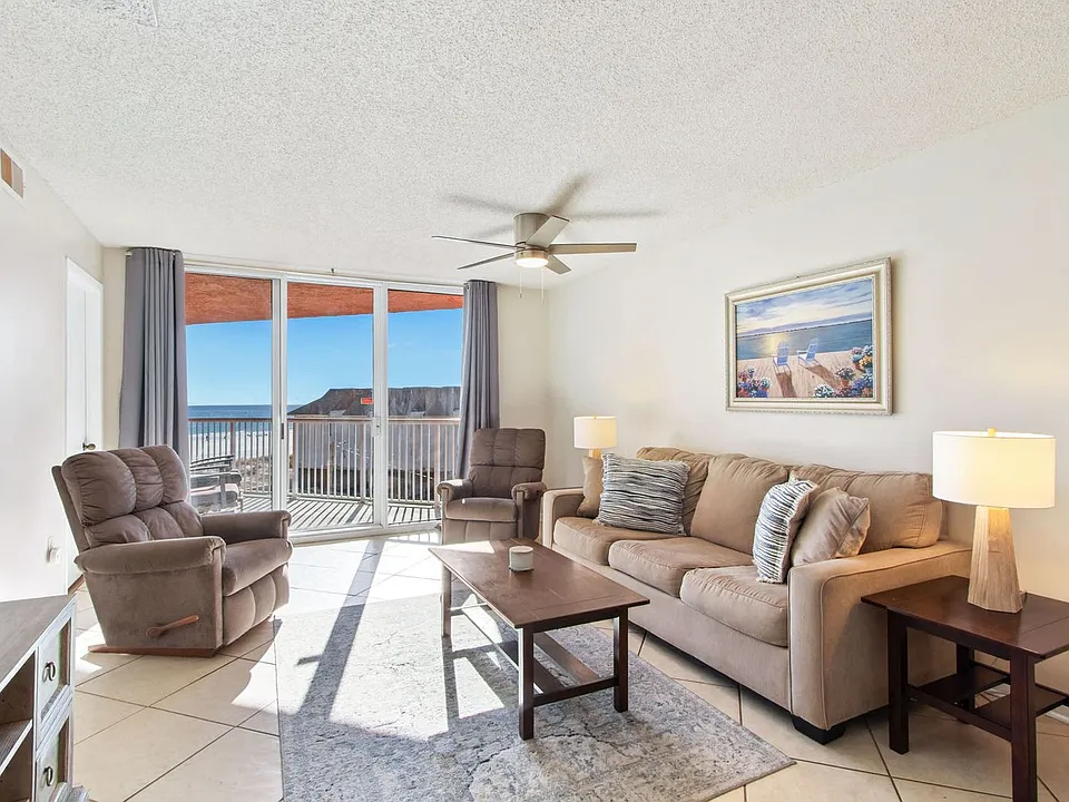 633 W Beach Blvd #ID1541217P