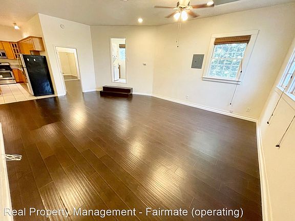 3rd image of 55 Arlington Dr APT 8