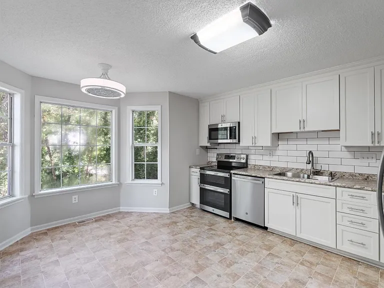 5 Townes Creek Ct — Photo 6