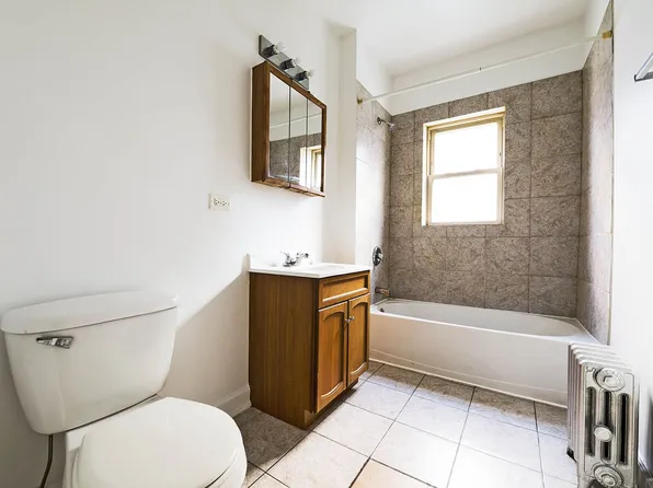 7109-15 S Ridgeland Ave 1736-44 E 71st Pl Chicago, IL 60649