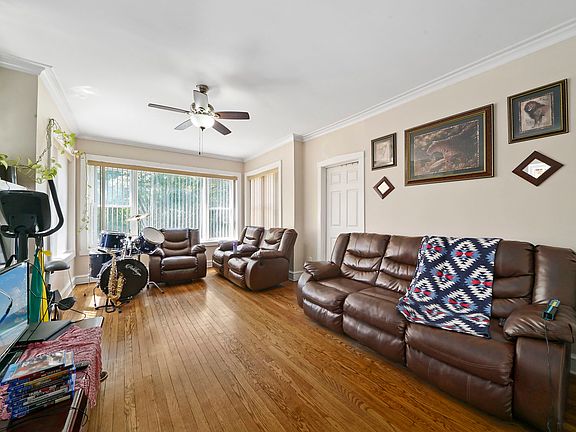 5th image of 1523 N Long Ave
