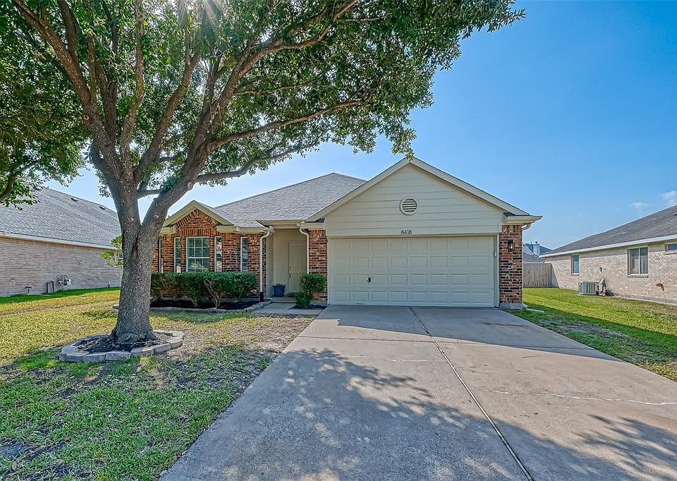 1st image of 8418 Woodland Knoll Ln