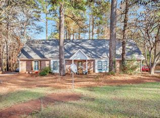 9290 Cedar Ridge Dr NW, Covington, GA 30014