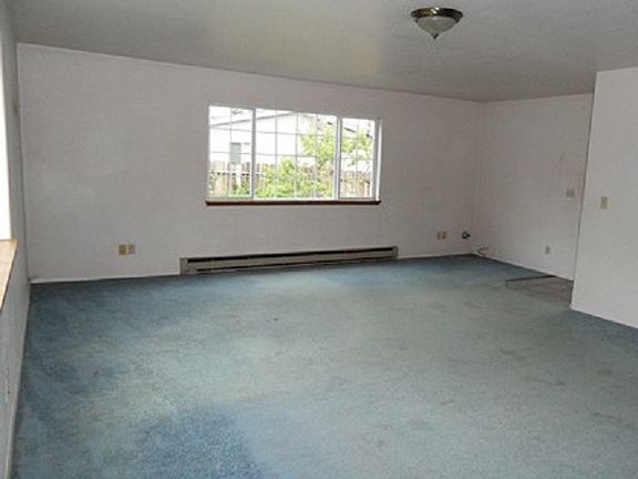 3rd image of 2601 Nickel Ave