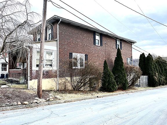 2nd image of 1202 Lehigh Ave