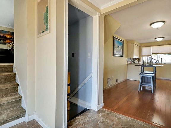 5th image of 533 Narland Ln
