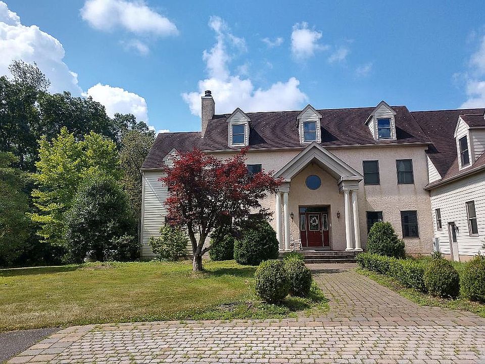Brick Landing and walkway