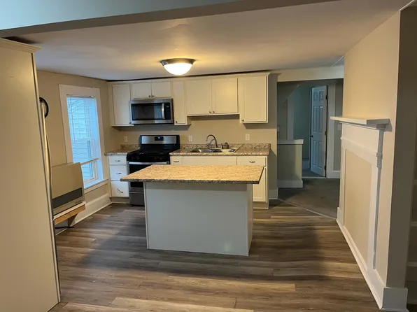 143 Front St APT 3, Exeter, NH 03833