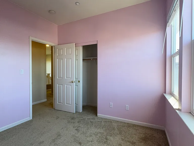 1084 Cottage Ln — Photo 28