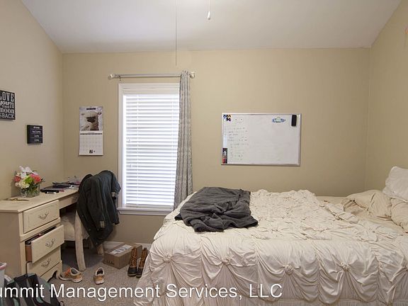4th image of 1756 Jefferson Ave APT 114