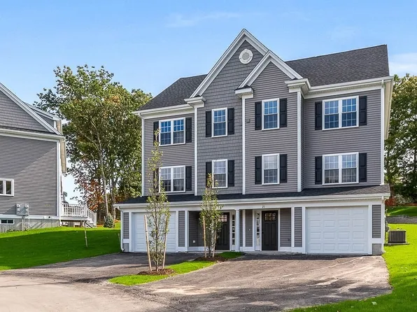 106 Pond St #21, Attleboro, MA 02703