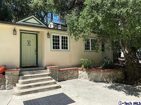 2nd image of 10233 Sunland Blvd