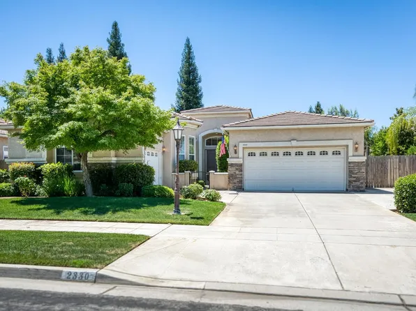 2330 Deauville Cir, Clovis, CA 93619
