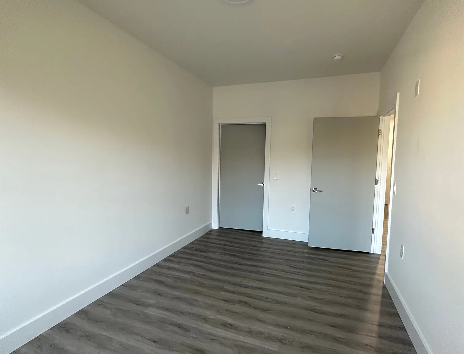 2 bed, 900 sqft, $2,450 — Photo 4