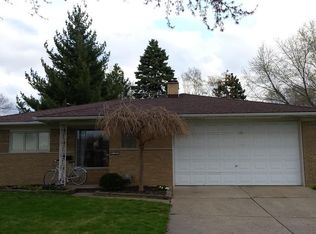 4943 Gerald St, Warren, MI 48092