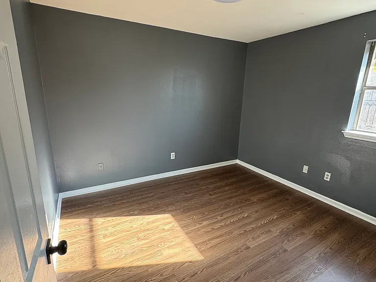 4019 Jupiter Dr — Photo 11