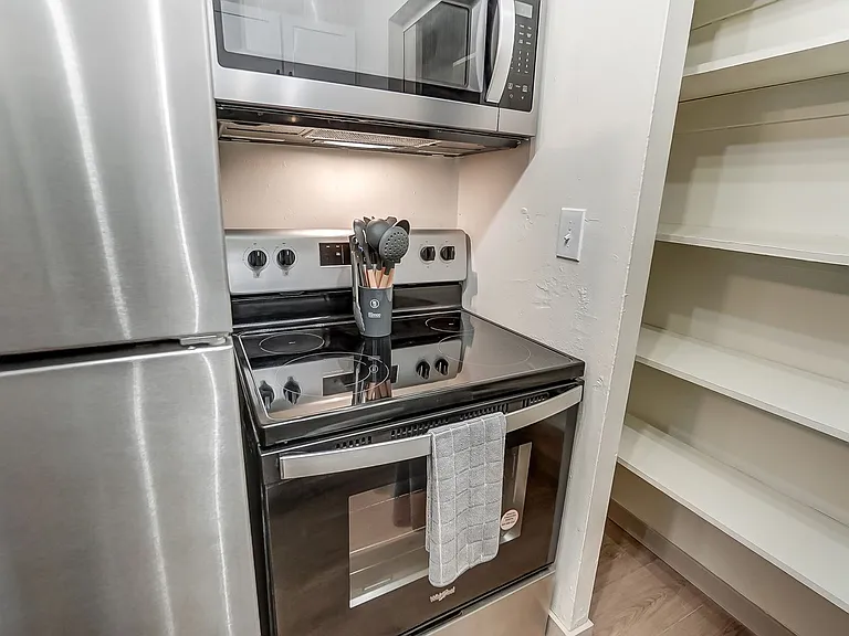 3122 Durrell Ave — Photo 8